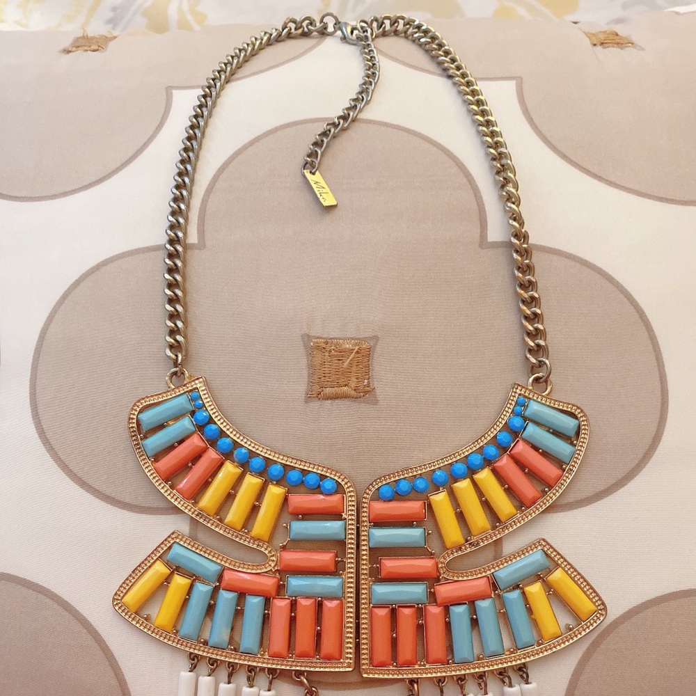 Statement Necklace - Picture 5 of 5